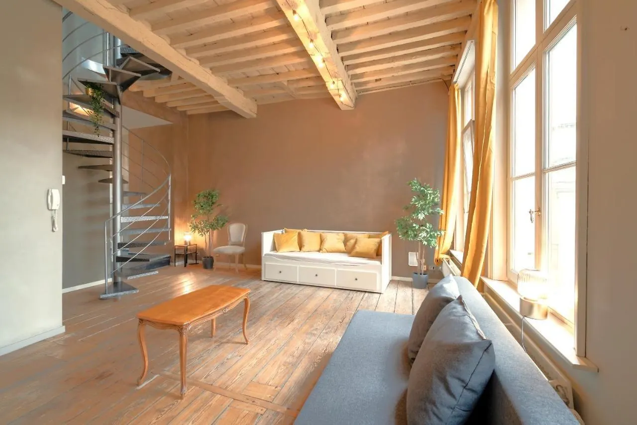 The Charming Hendrik Square Apartments أنتويرب 0*,  بلجيكا