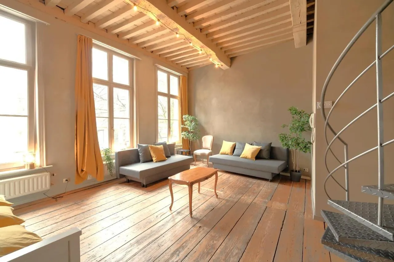 The Charming Hendrik Square Apartments أنتويرب 0*,