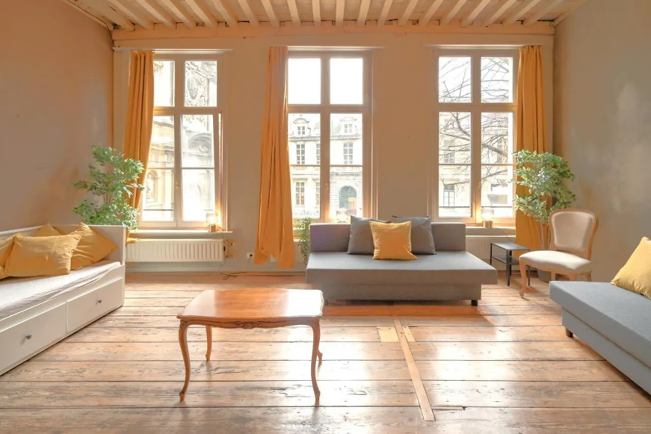 The Charming Hendrik Square Apartments Antwerpen Belgien
