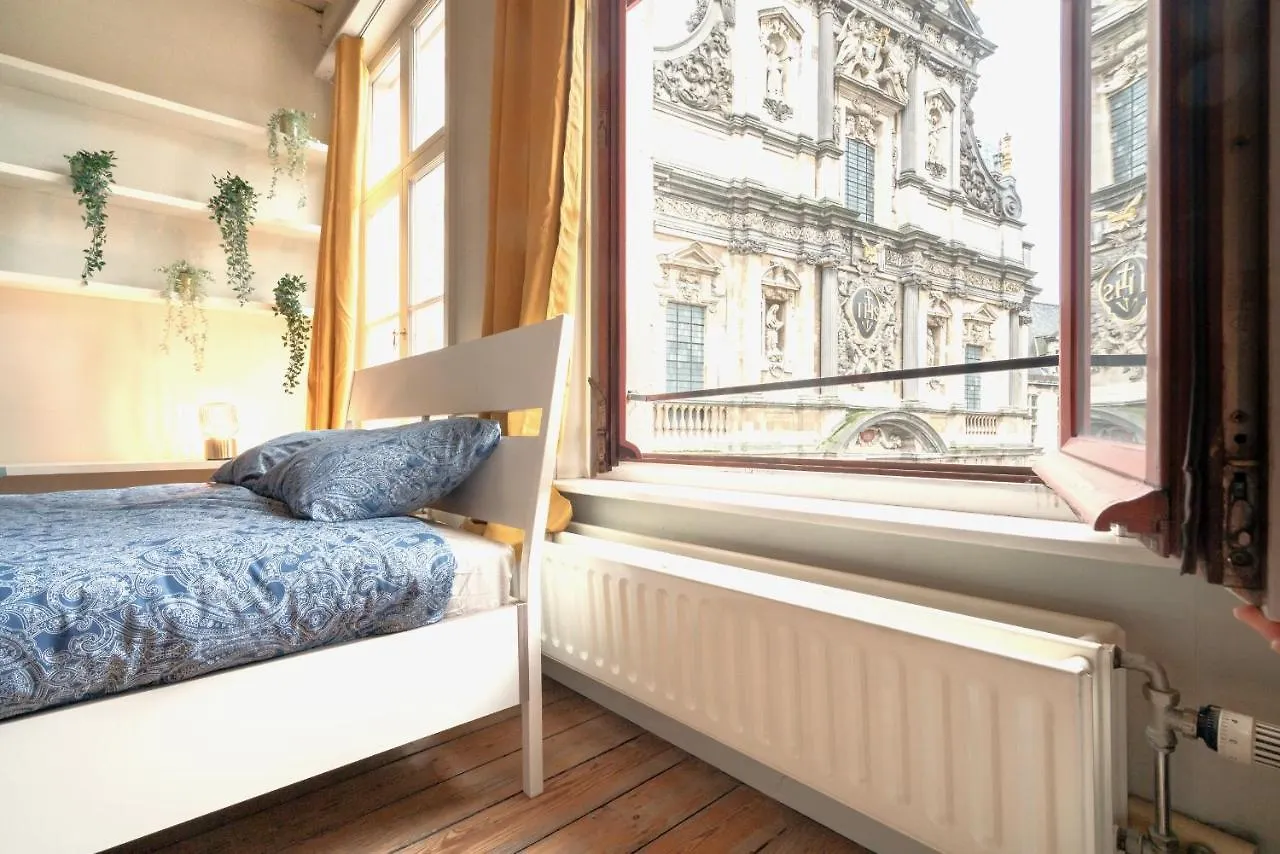 The Charming Hendrik Square Apartments Antwerpen Belgien