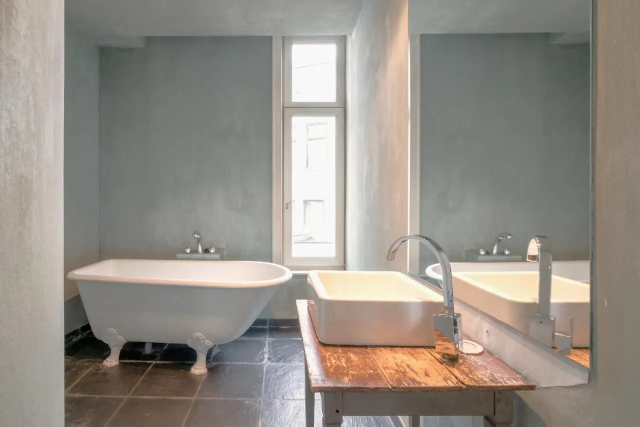 The Charming Hendrik Square Apartments Antwerpen