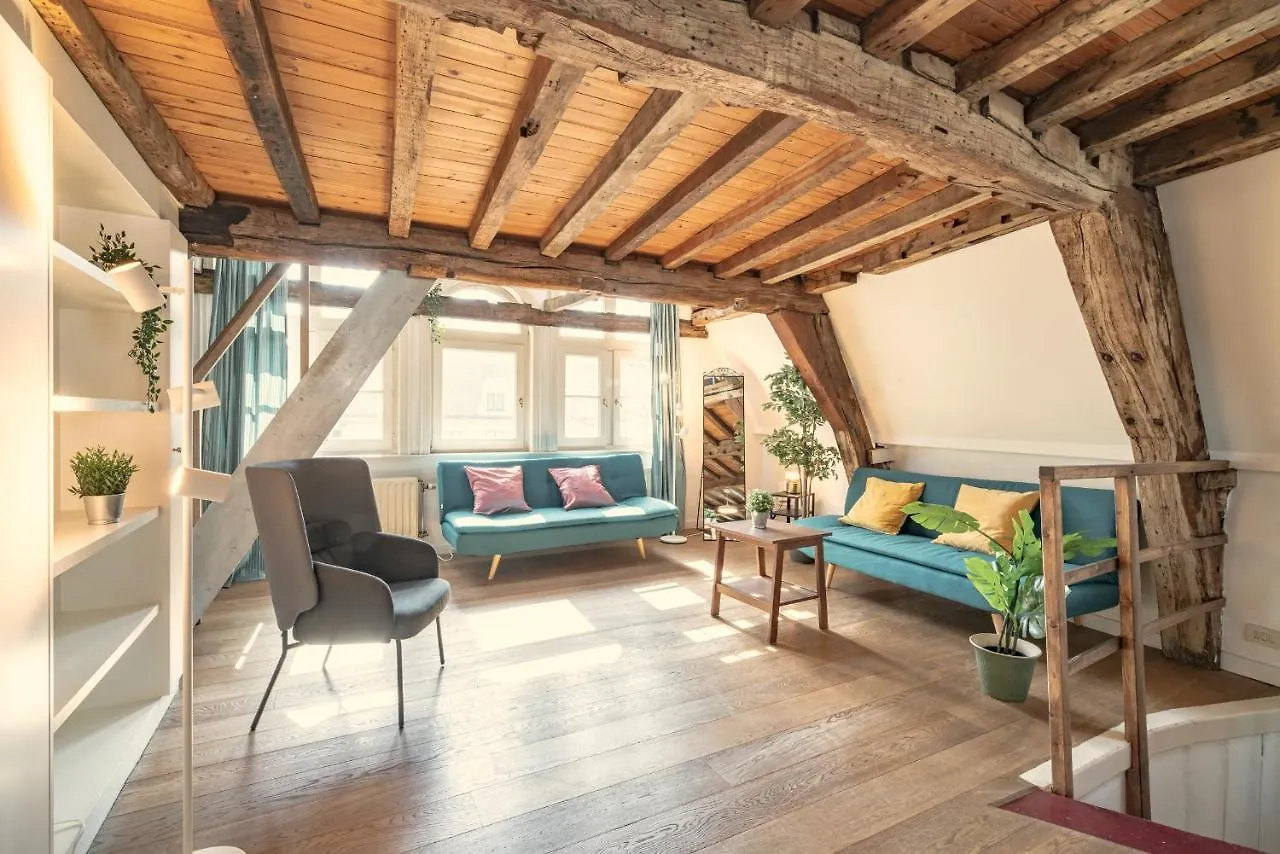 The Charming Hendrik Square Apartments أنتويرب 0*,