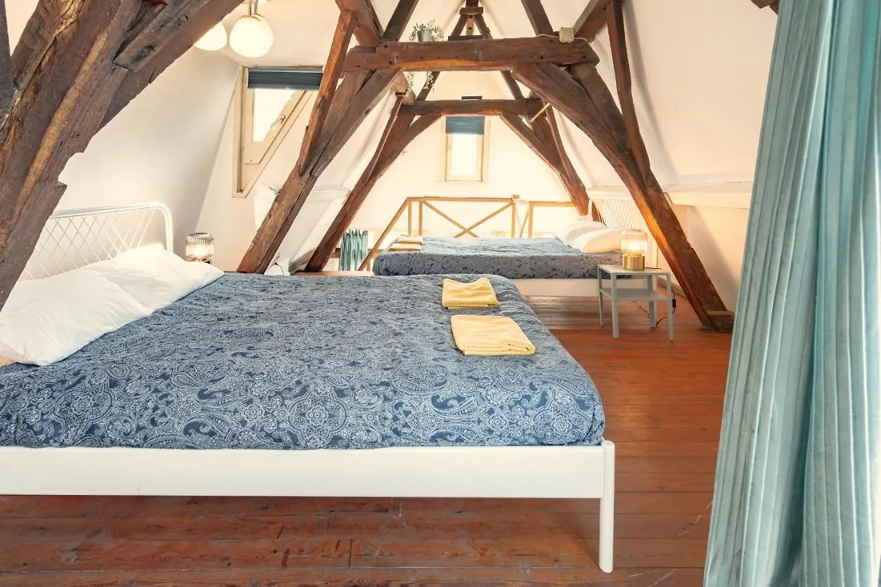 The Charming Hendrik Square Apartments Antwerpen Belgien